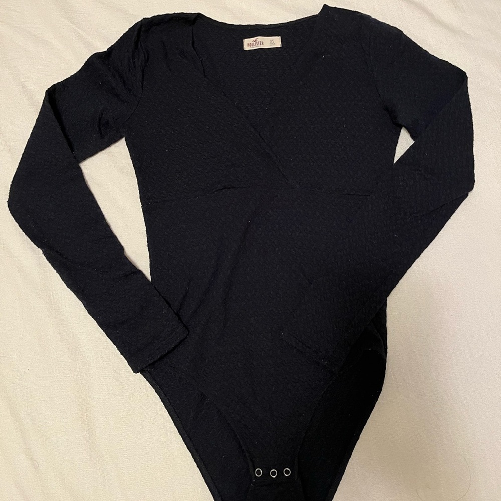 Black V-neck Bodysuit